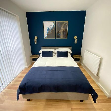 Large 5-Bed City Centre Townhouse With Secure Parking مانشستر المظهر الخارجي الصورة