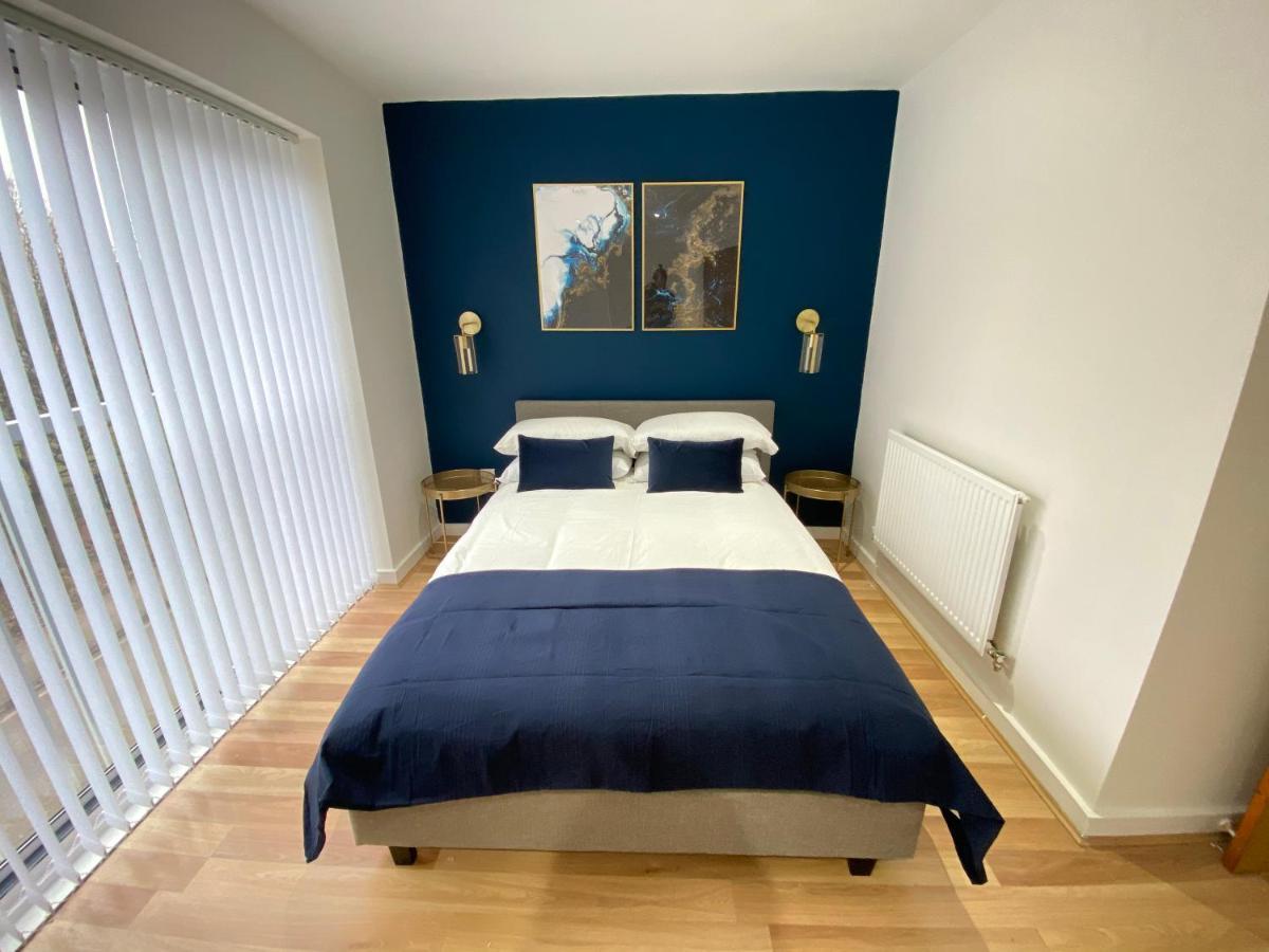 Large 5-Bed City Centre Townhouse With Secure Parking مانشستر المظهر الخارجي الصورة